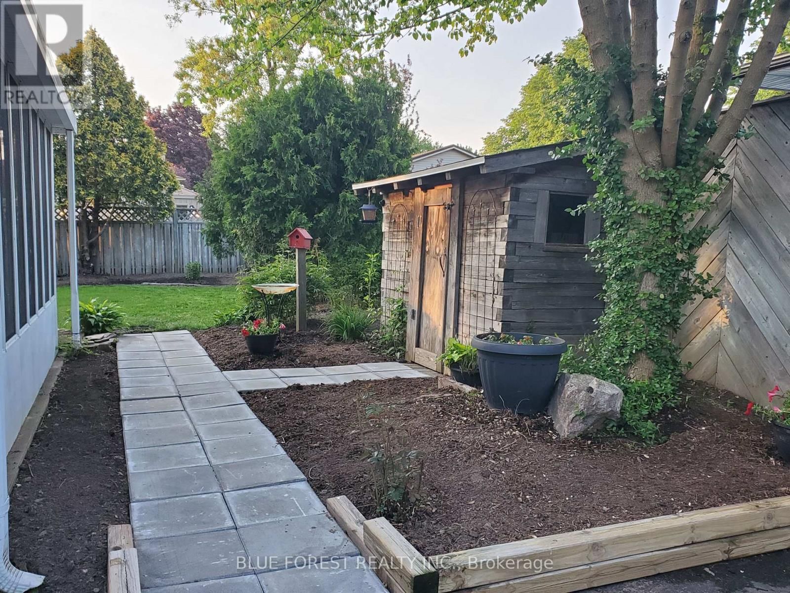 1039 OSGOODE DRIVE Image 20