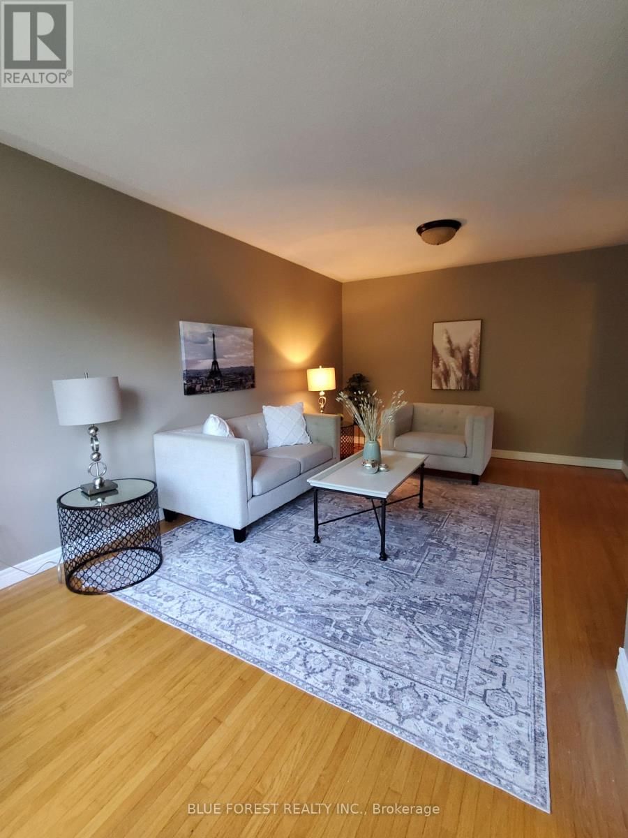 1039 OSGOODE DRIVE Image 8