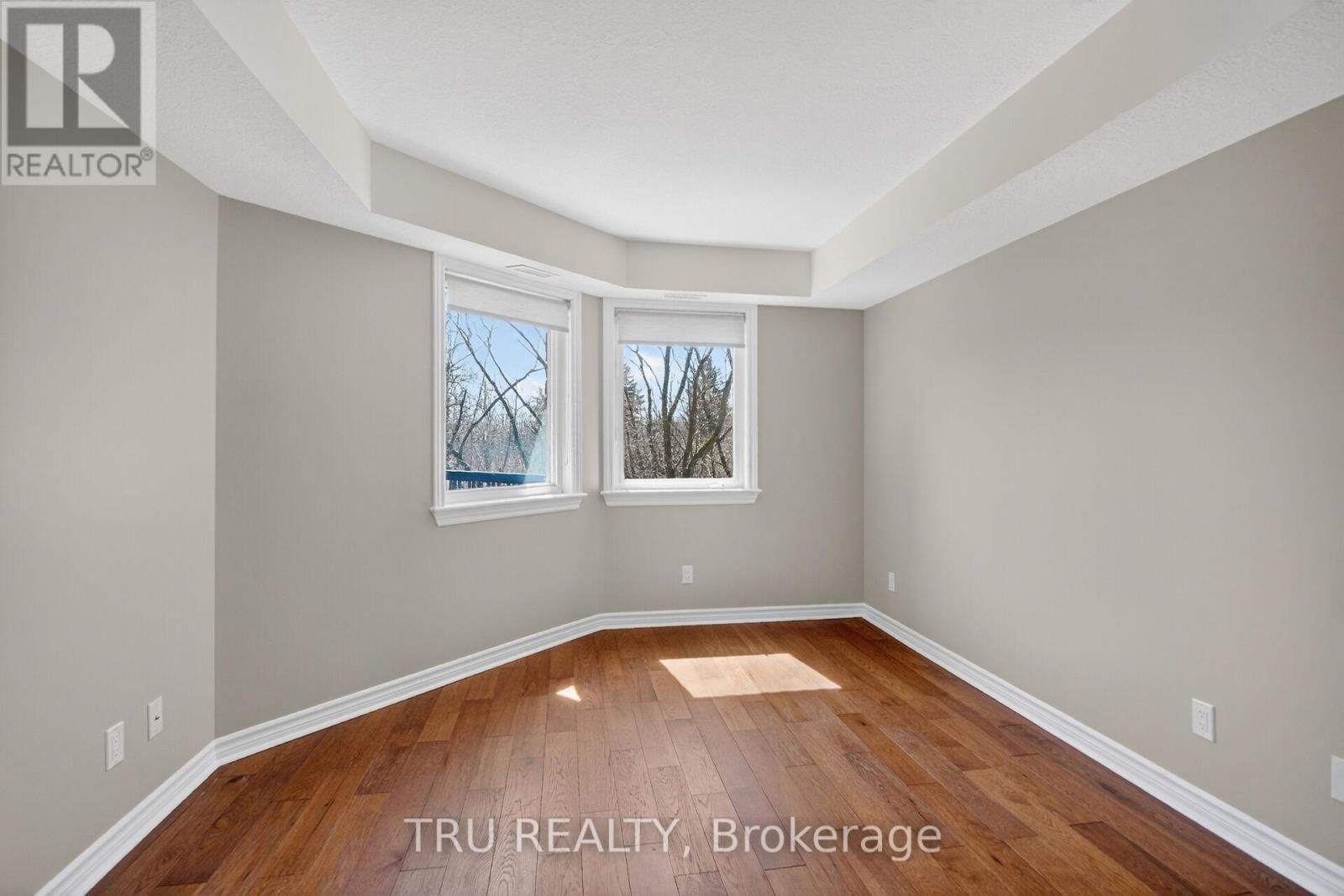 113 - 398 VAN BUREN STREET Image 17