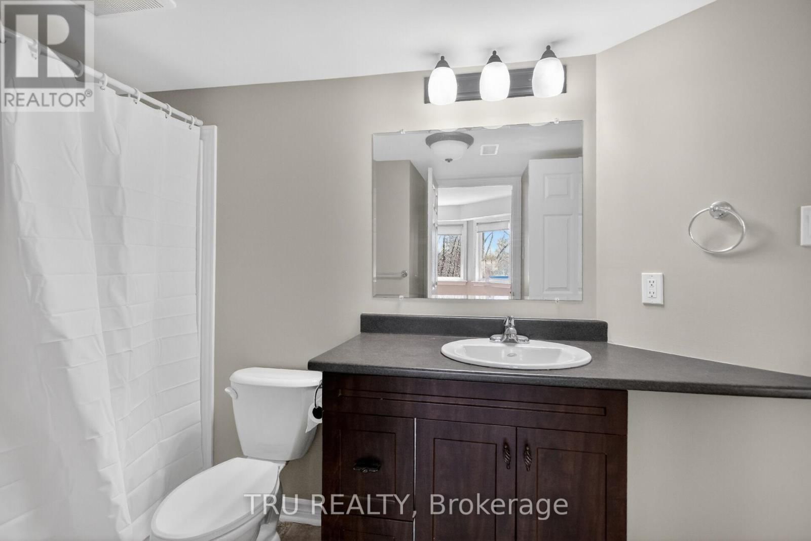 113 - 398 VAN BUREN STREET Image 19