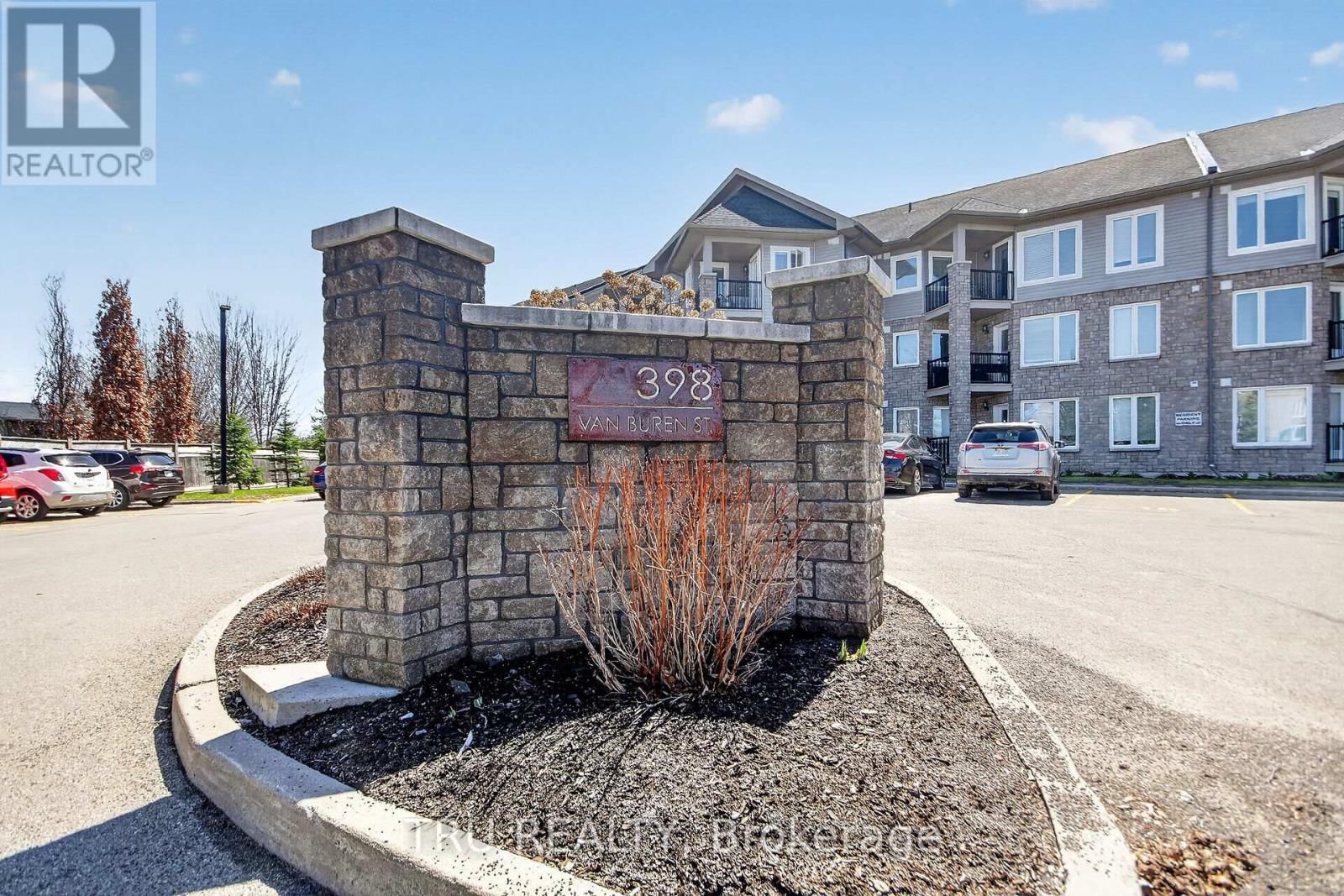 113 - 398 VAN BUREN STREET Image 2
