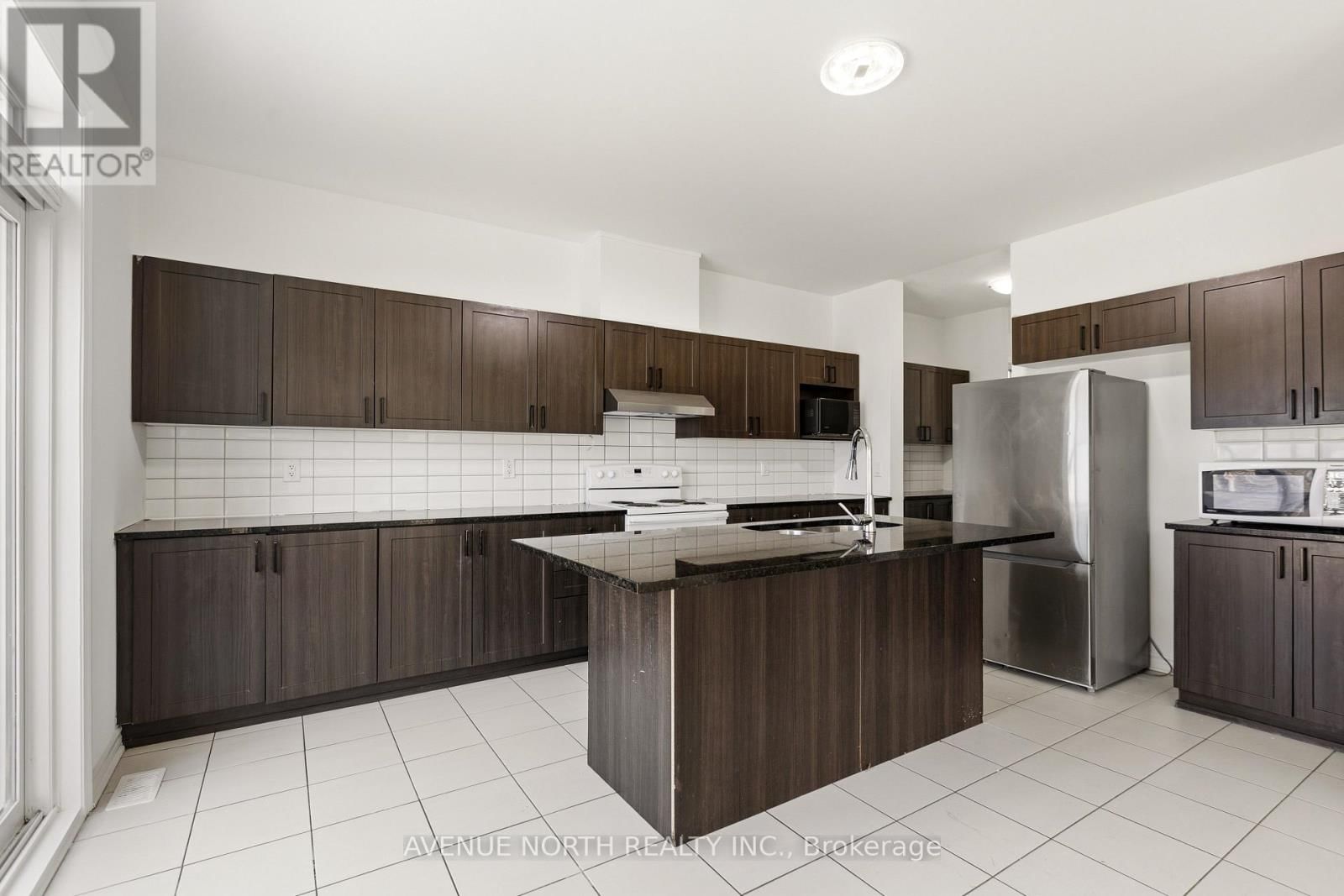 36 DUN SKIPPER DRIVE Image 19