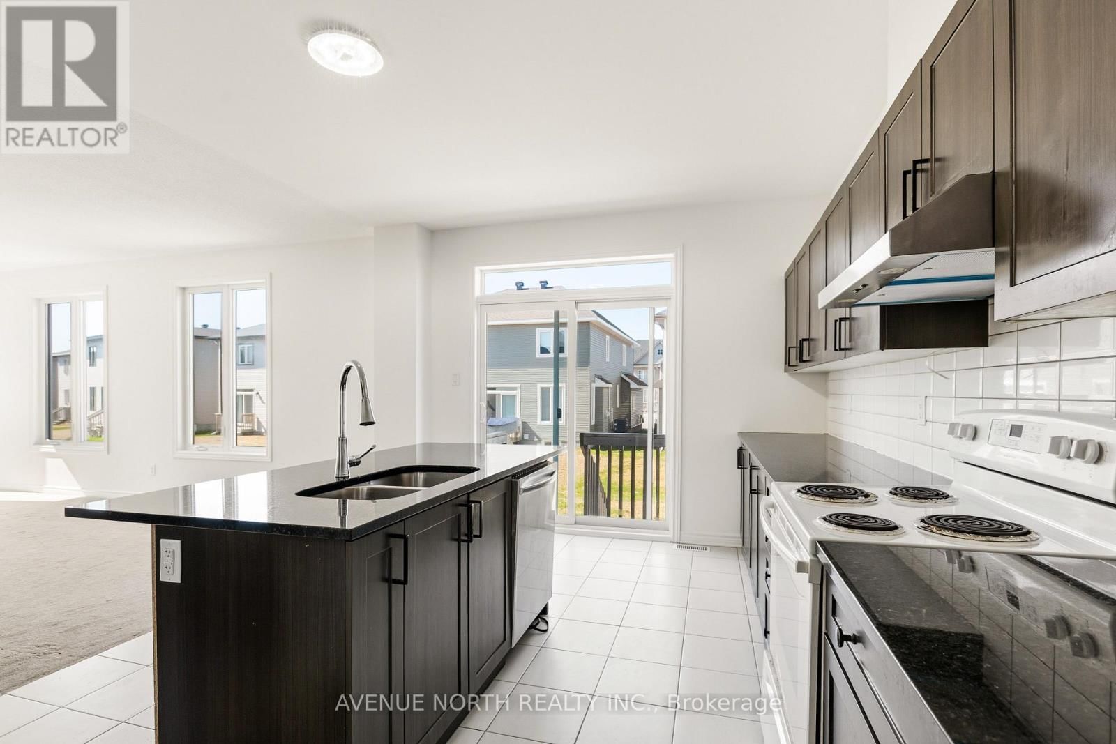 36 DUN SKIPPER DRIVE Image 23