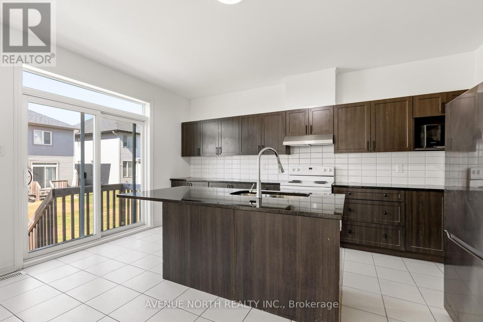 36 DUN SKIPPER DRIVE Image 20