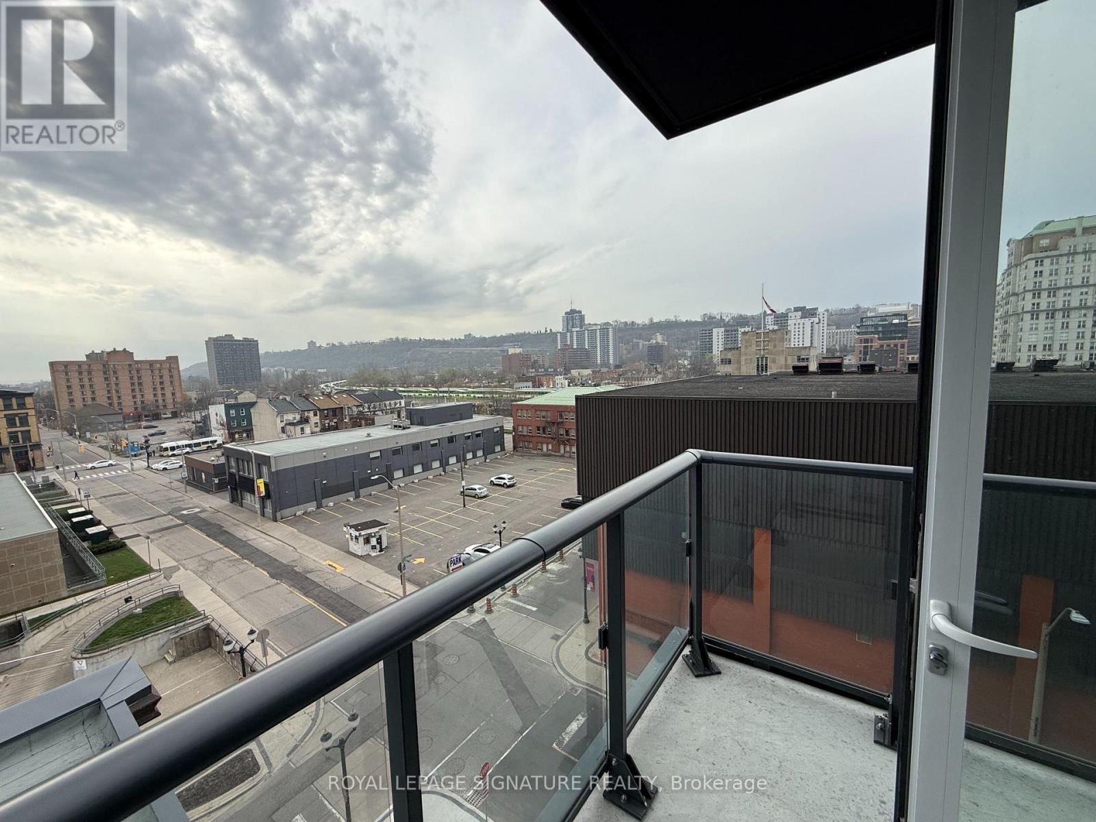 615 - 75 JAMES STREET SOUTH Image 16