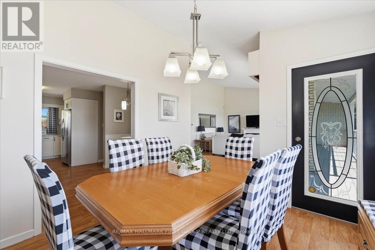 9 DORTHY DRIVE Image 12