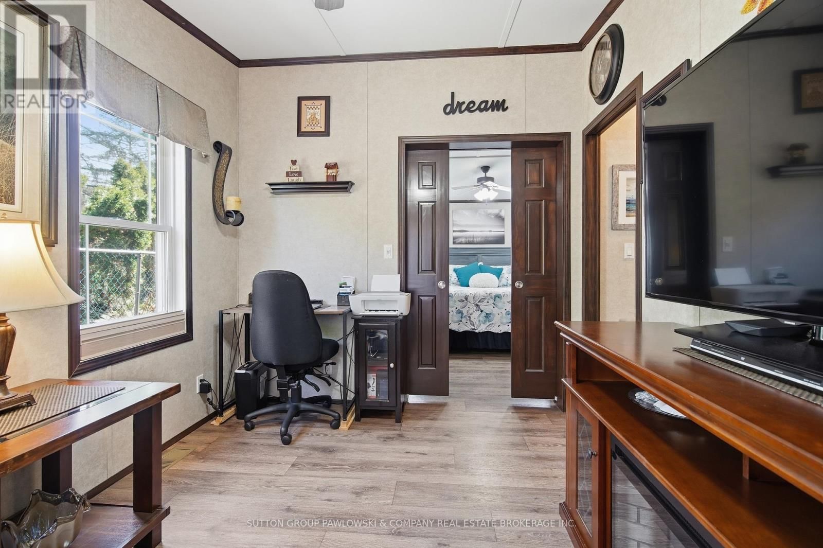 142 - 22790 AMIENS ROAD Image 17