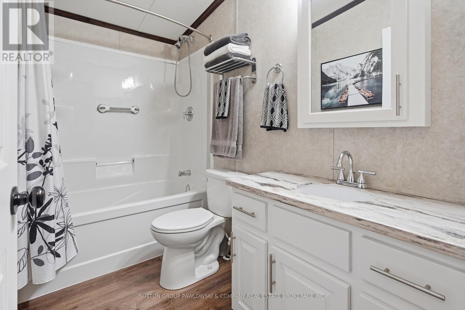 142 - 22790 AMIENS ROAD Image 18