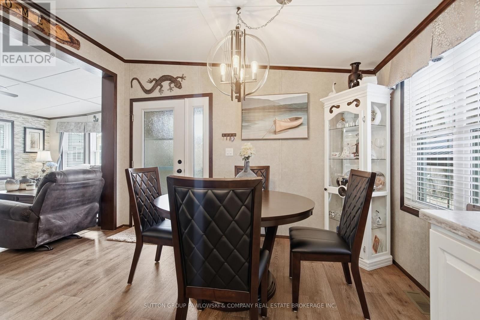 142 - 22790 AMIENS ROAD Image 4