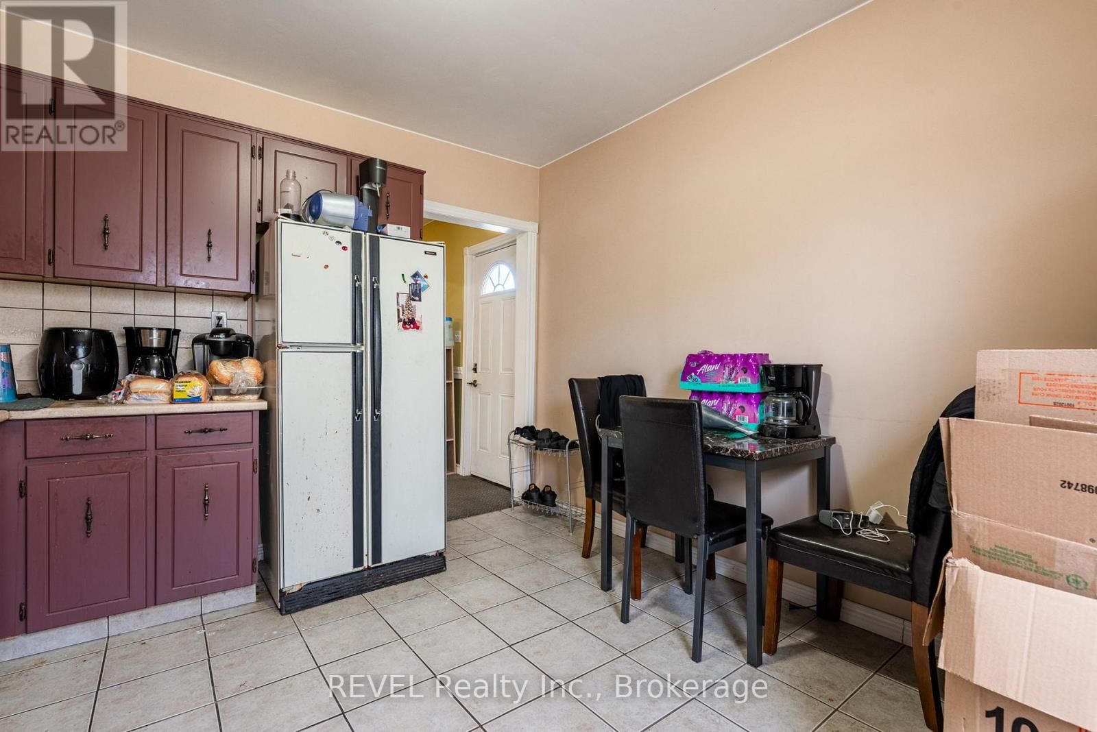 131 NIAGARA STREET Image 24