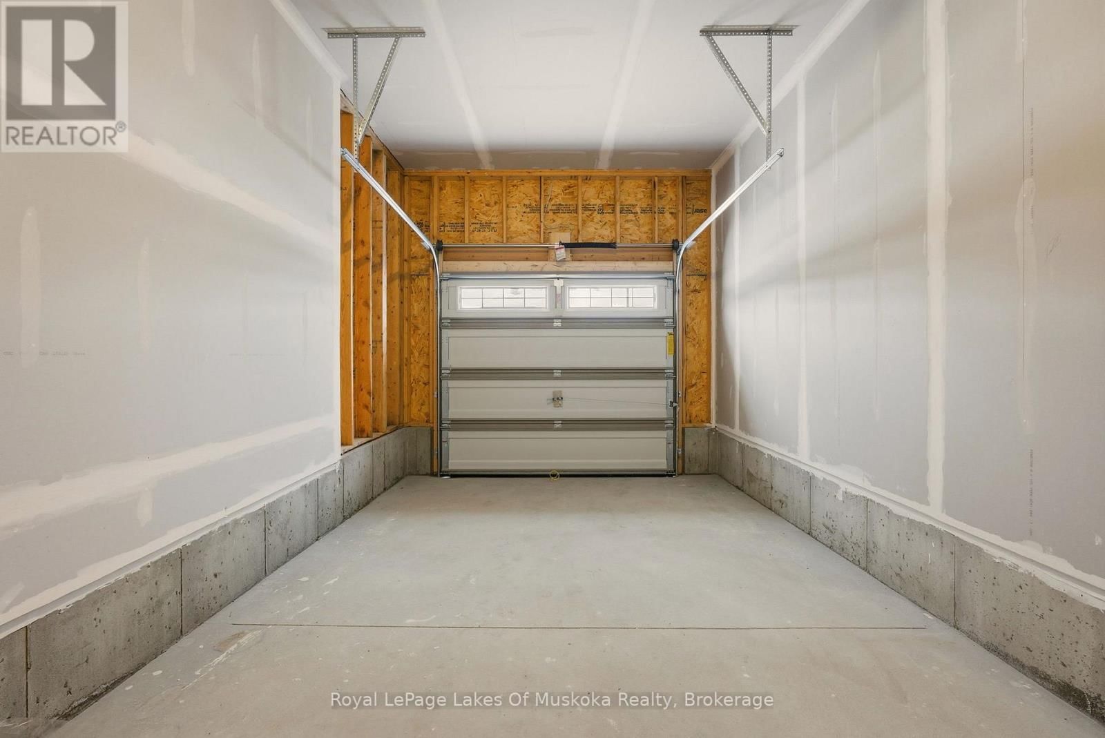 17 MCCONNELL CRESCENT Image 28