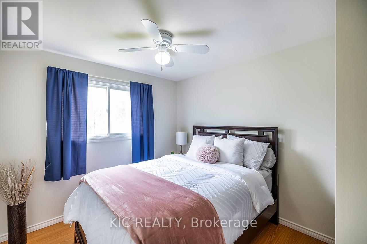 320 CENTRE STREET Image 14