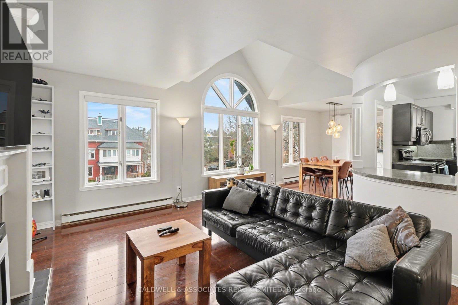 3 - 33 CHARLES STREET Image 10