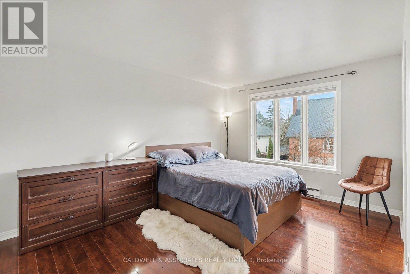 3 - 33 CHARLES STREET Image 25