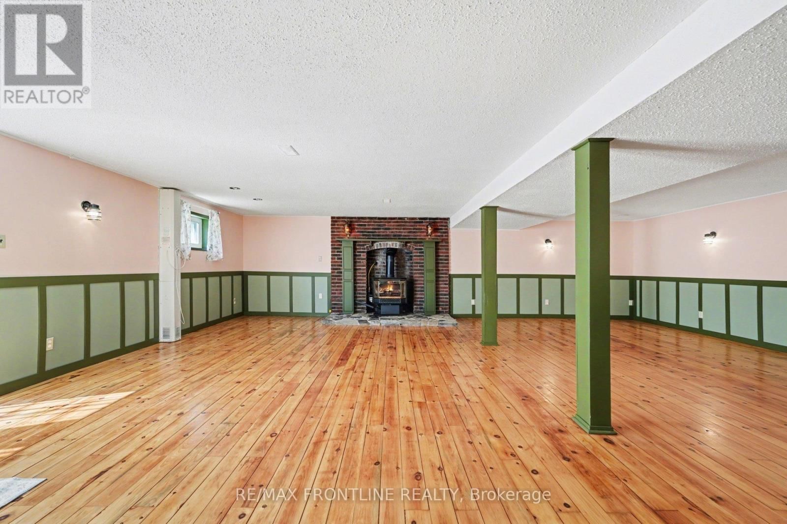 22899 HIGHWAY 7 HIGHWAY Image 16