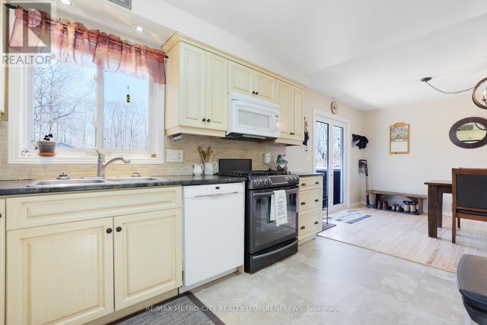 1513B WHELAN ROAD Image 15