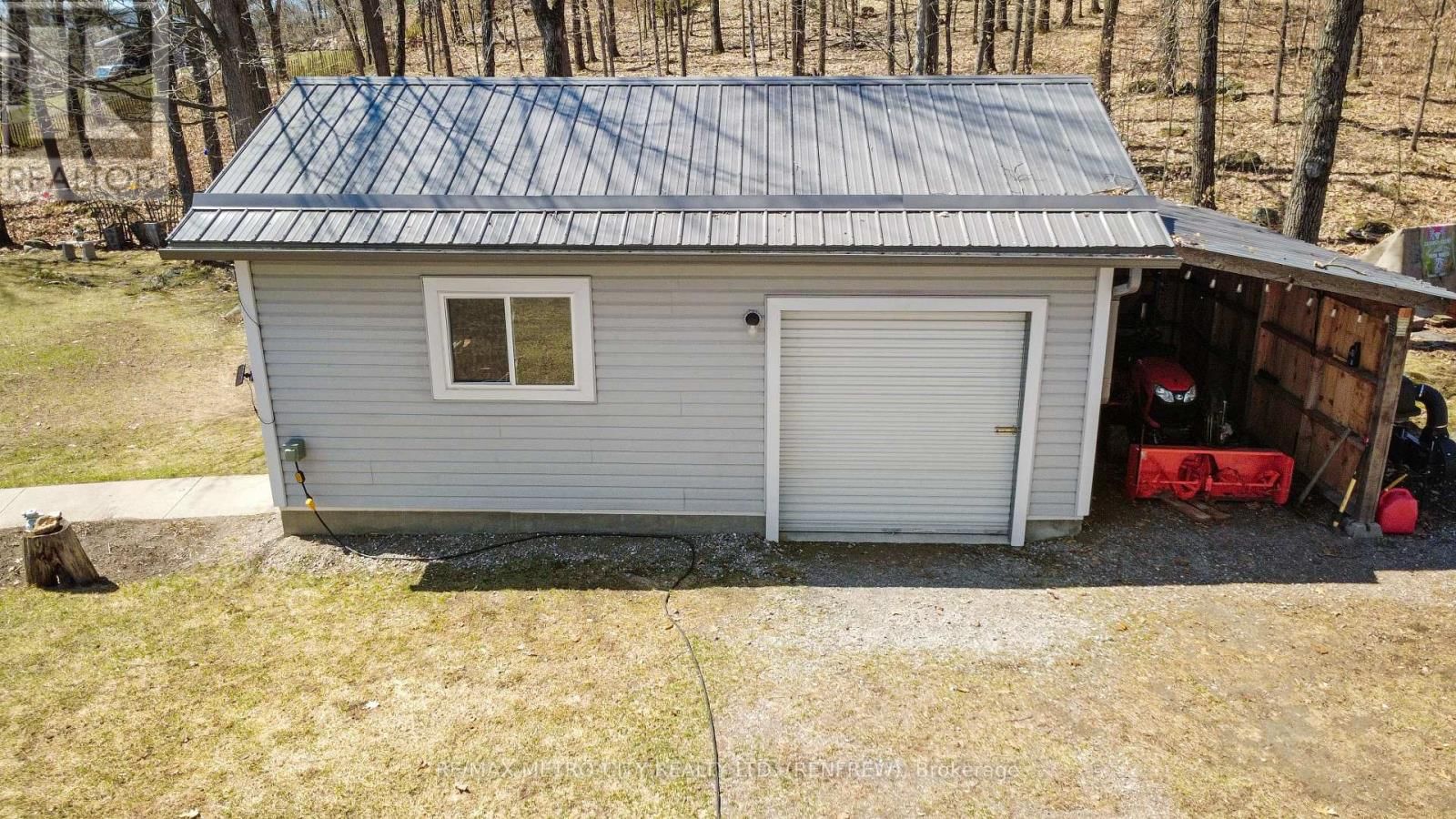 1513B WHELAN ROAD Image 47