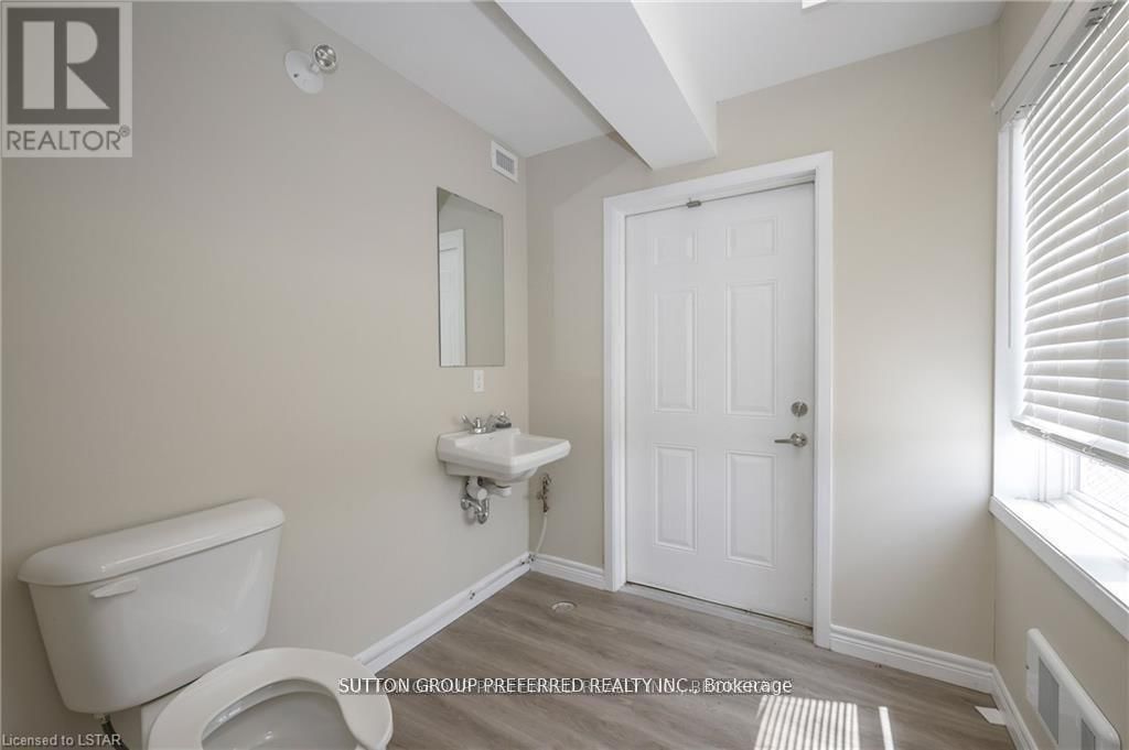 782 INDUSTRIAL ROAD Image 13