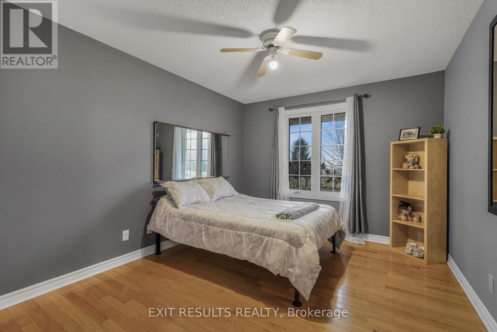 638 ST THOMAS ROAD Image 16