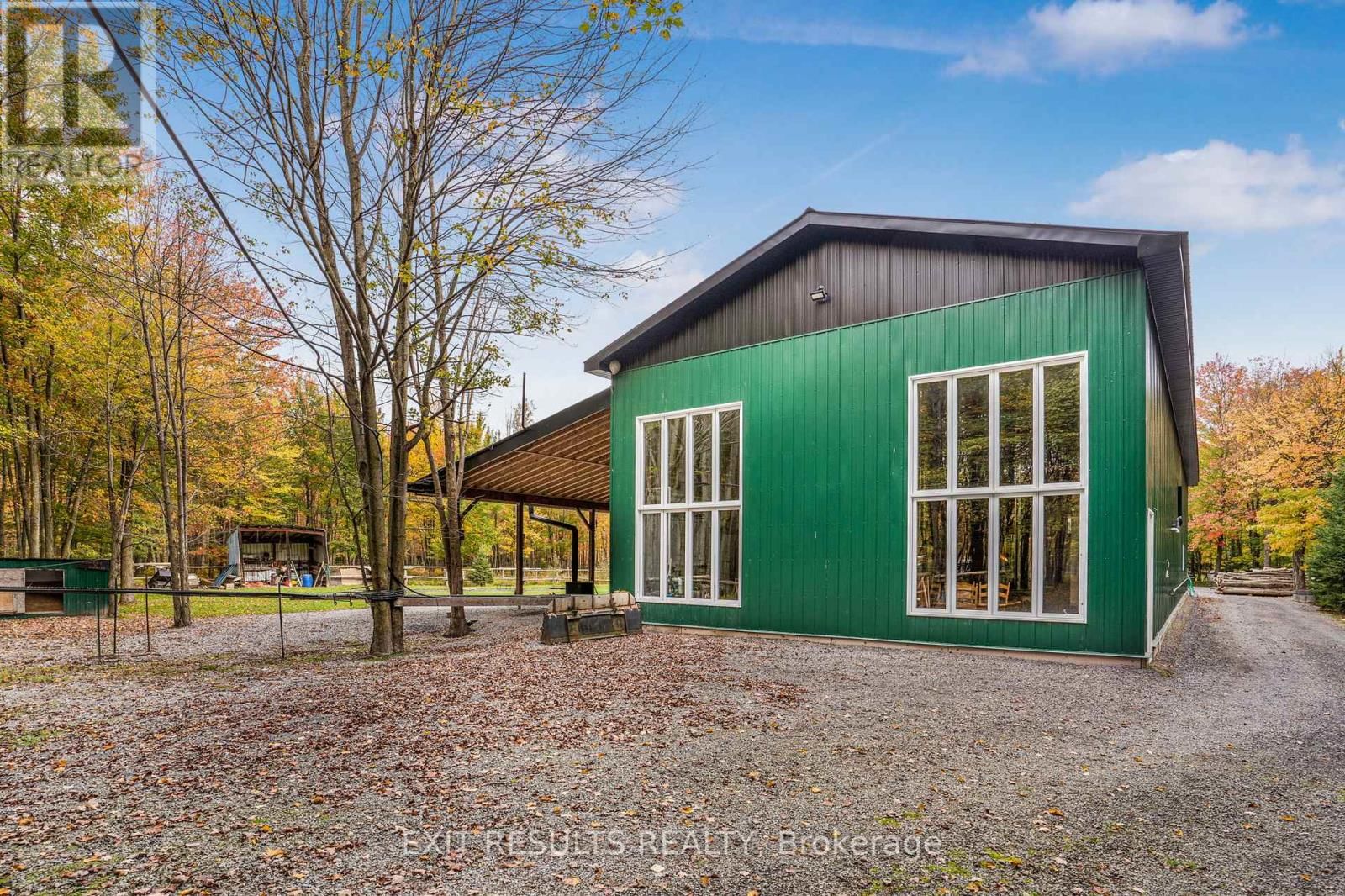 638 ST THOMAS ROAD Image 27