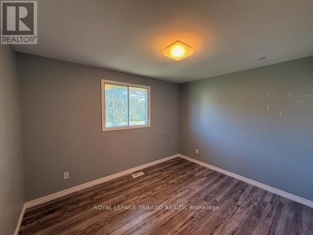 165 RAILWAY AVENUE Image 12