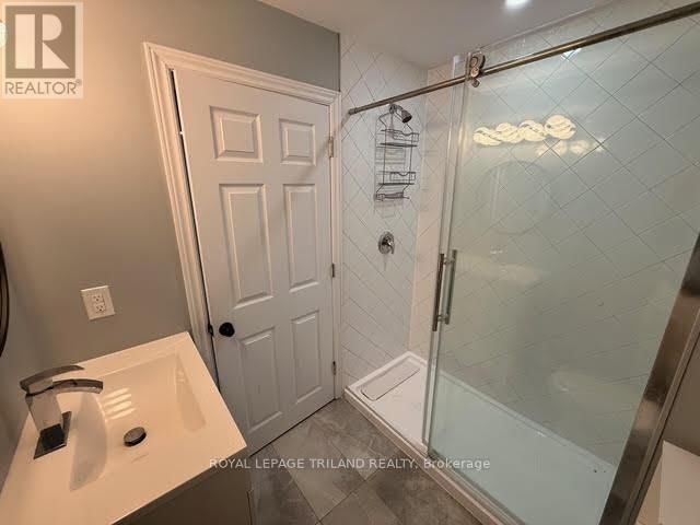 165 RAILWAY AVENUE Image 16