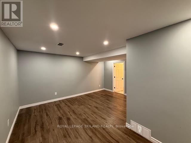 165 RAILWAY AVENUE Image 22