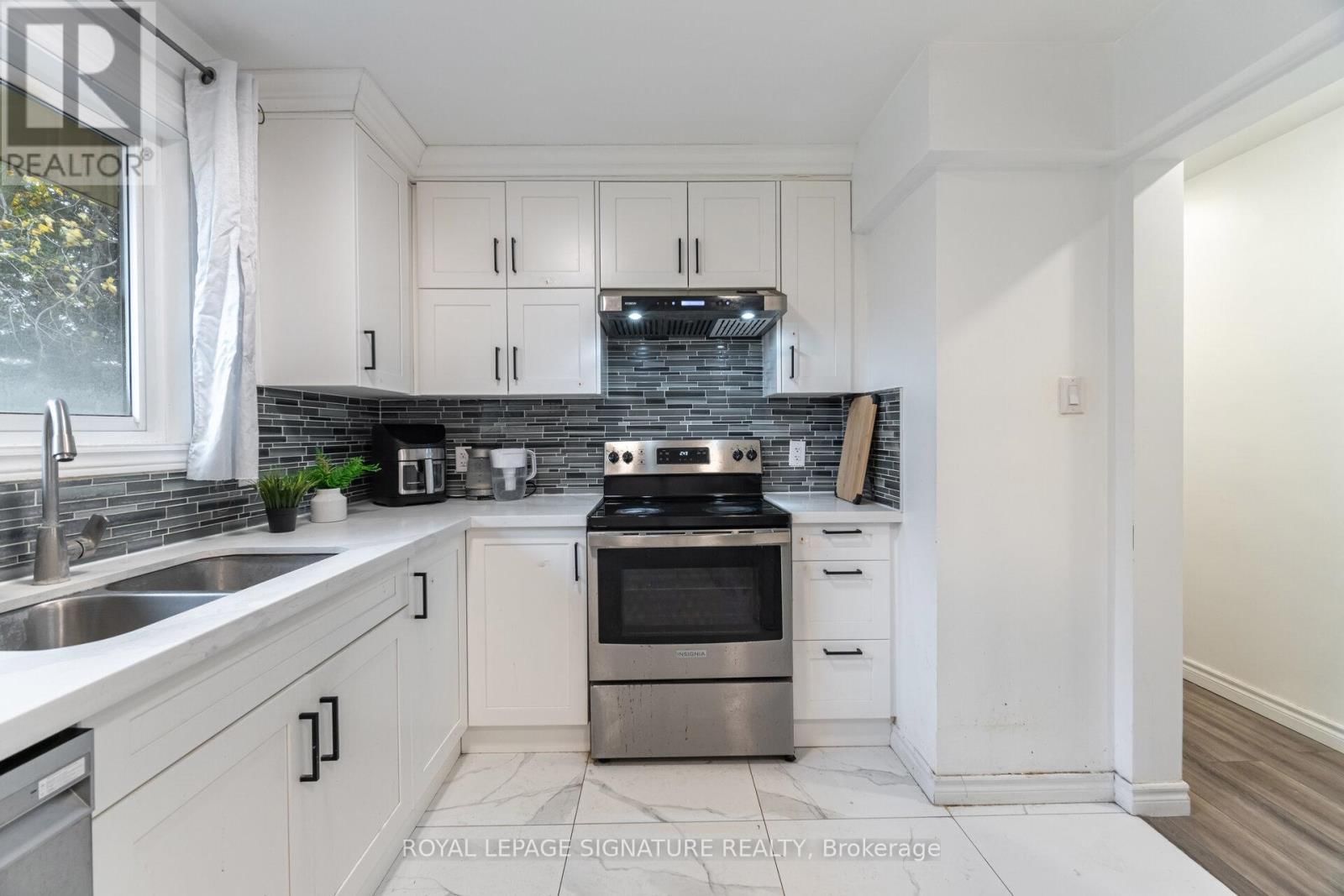 406 TAMARACK DRIVE Image 14