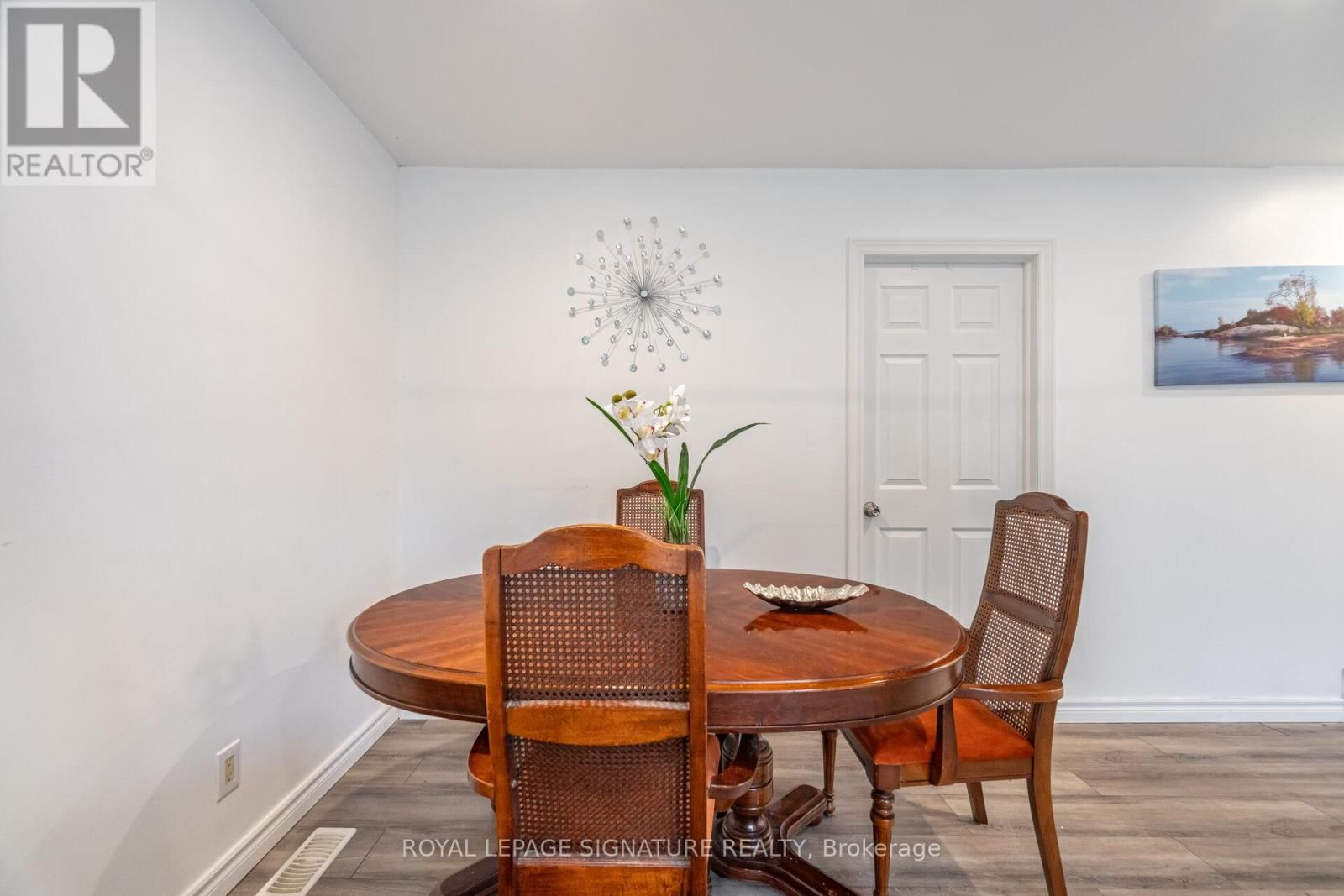 406 TAMARACK DRIVE Image 9