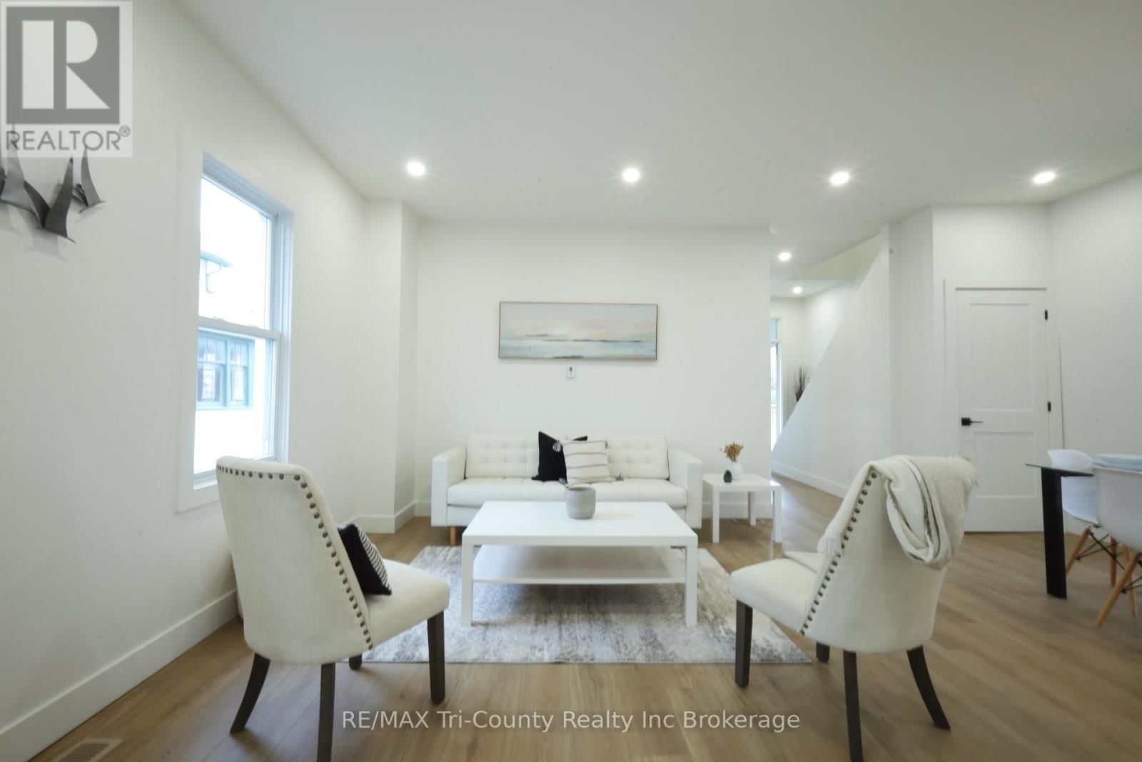 46 BALACLAVA STREET Image 10