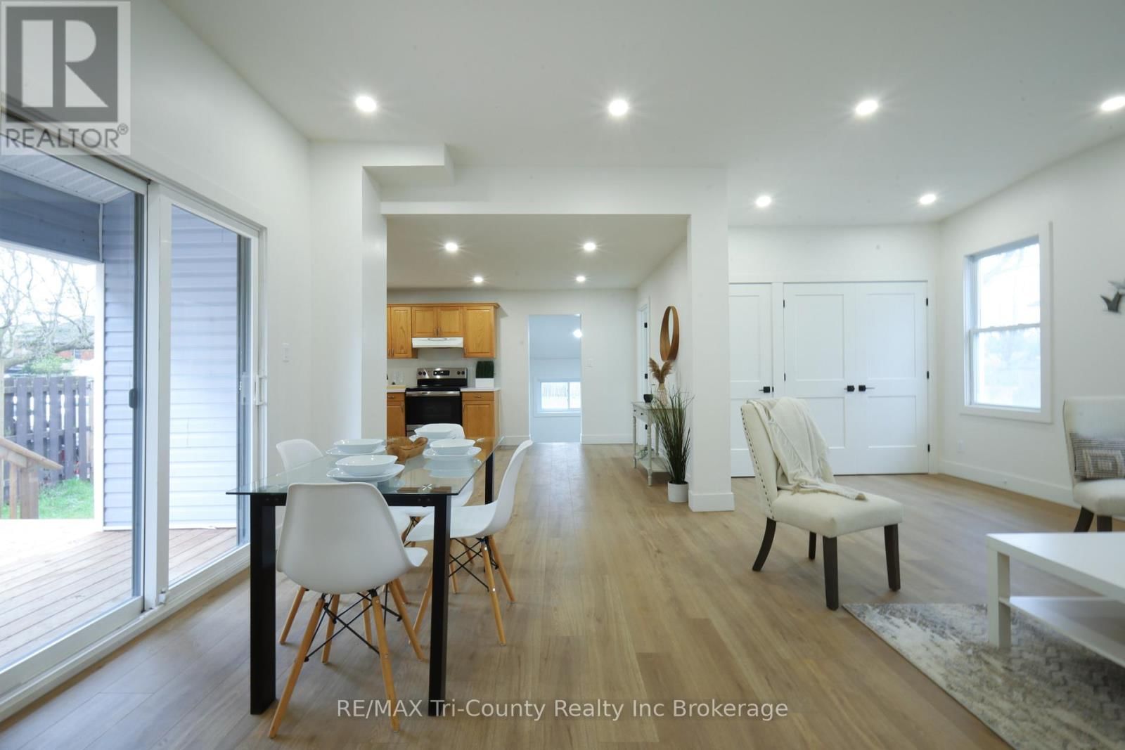 46 BALACLAVA STREET Image 12