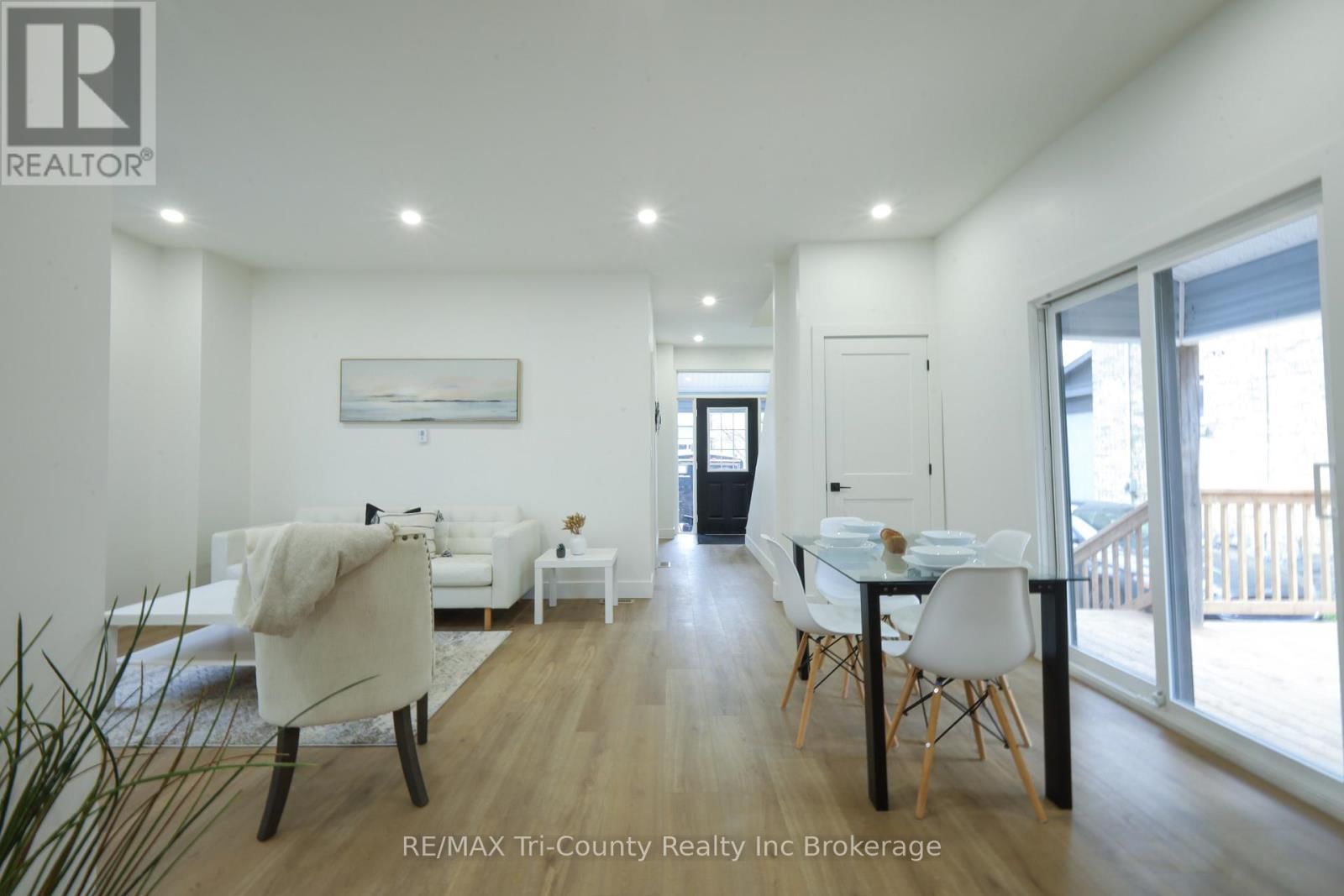 46 BALACLAVA STREET Image 13