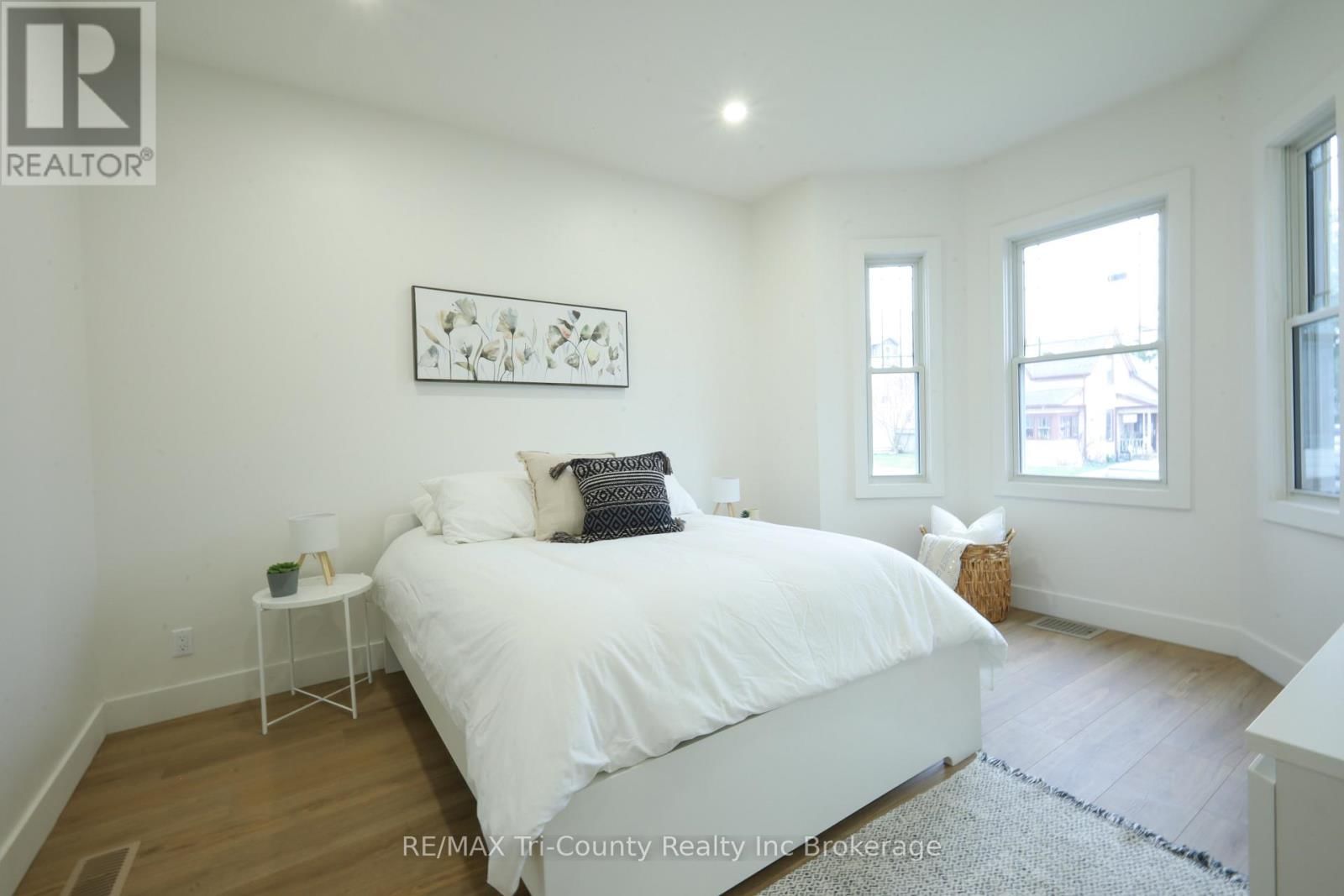 46 BALACLAVA STREET Image 14