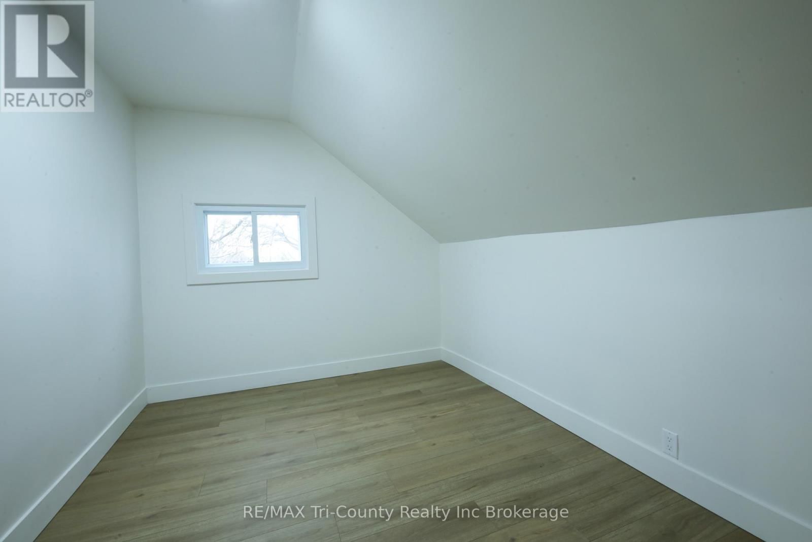 46 BALACLAVA STREET Image 26