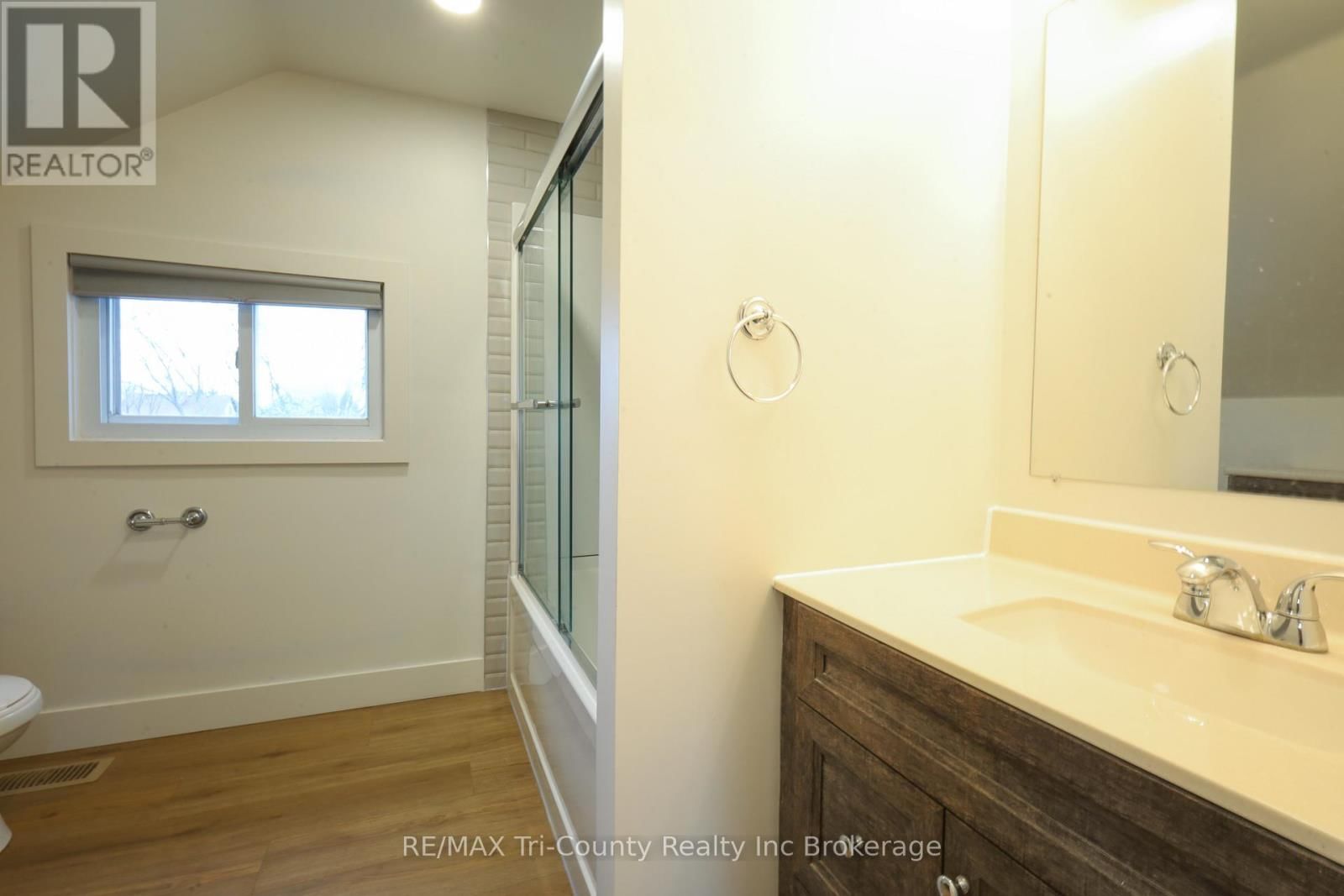 46 BALACLAVA STREET Image 27