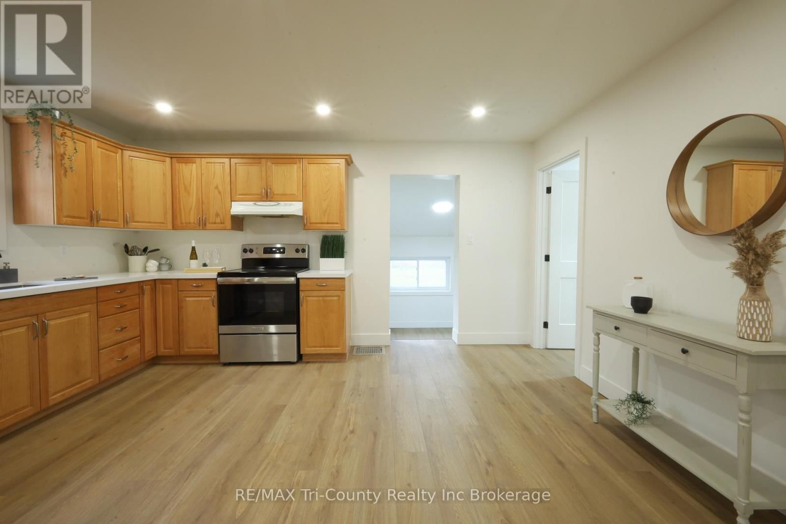 46 BALACLAVA STREET Image 5