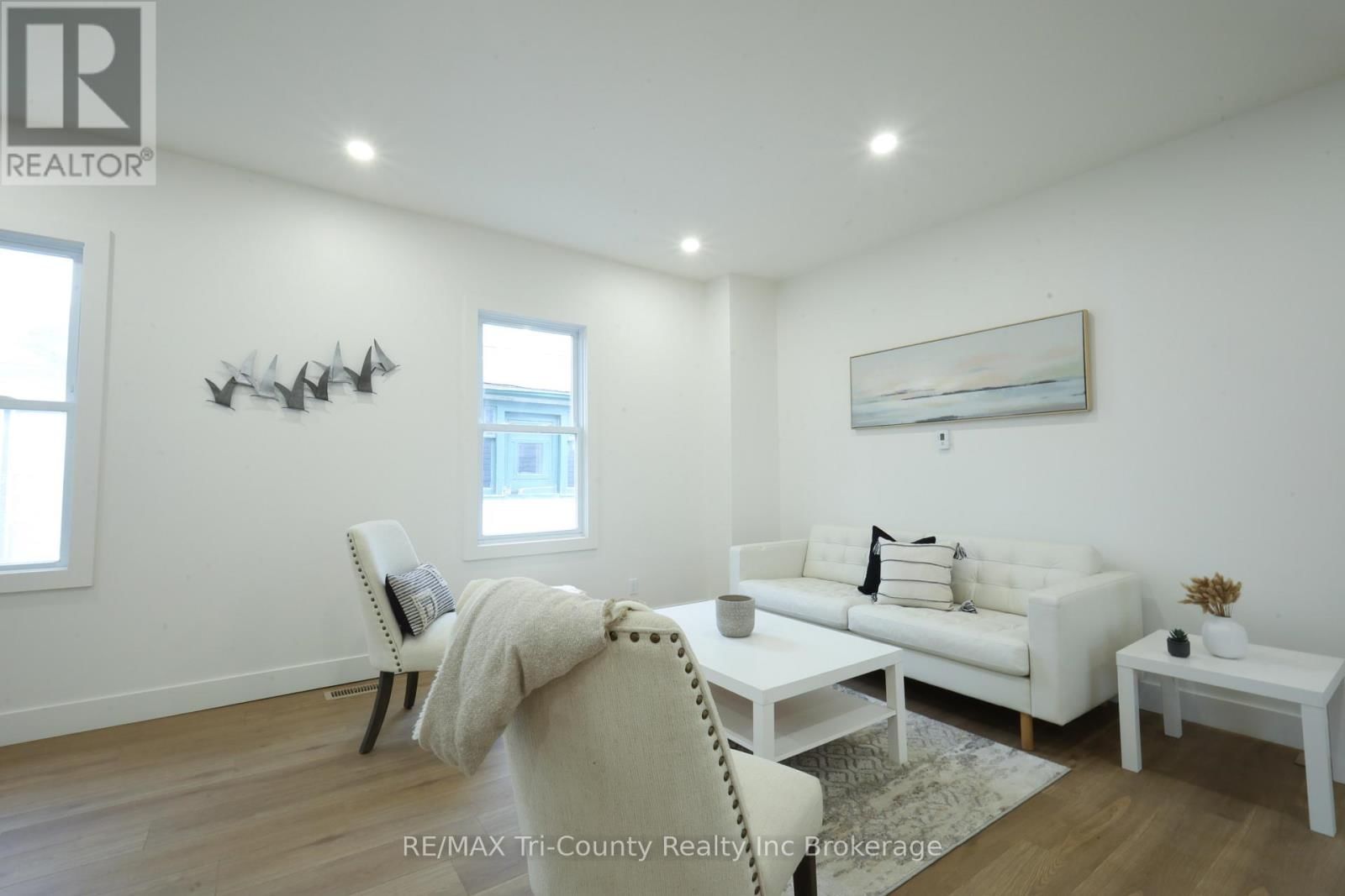 46 BALACLAVA STREET Image 9