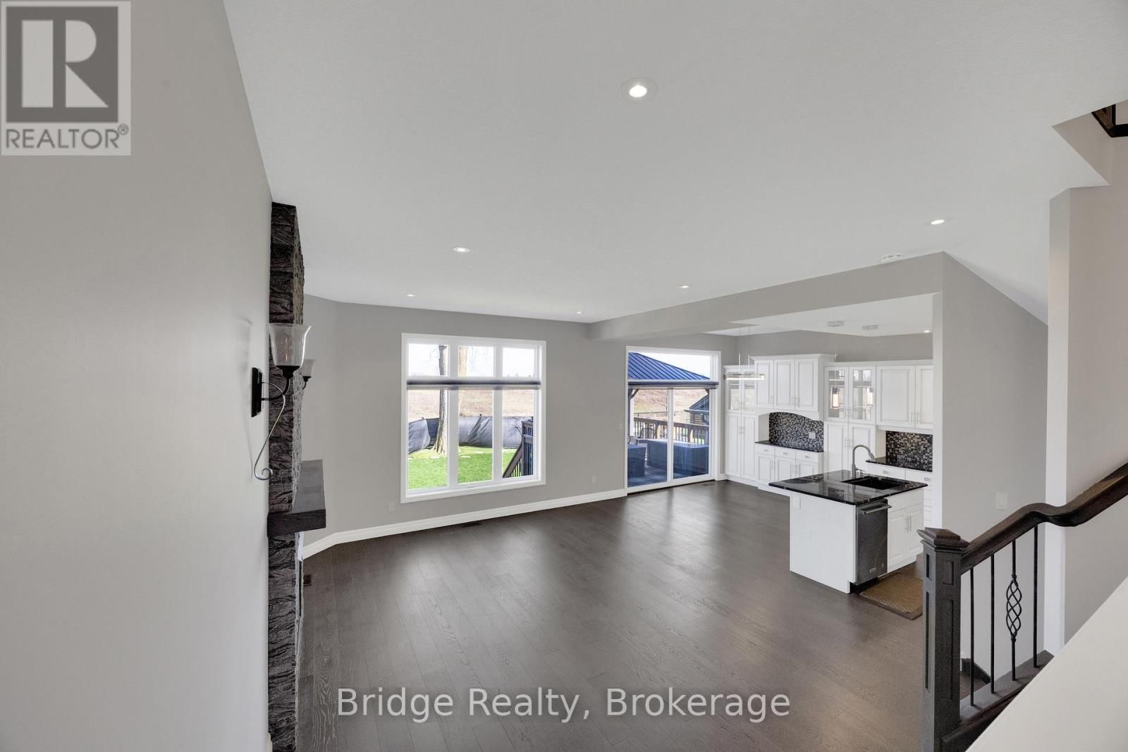 1060 ALBERNI ROAD Image 19