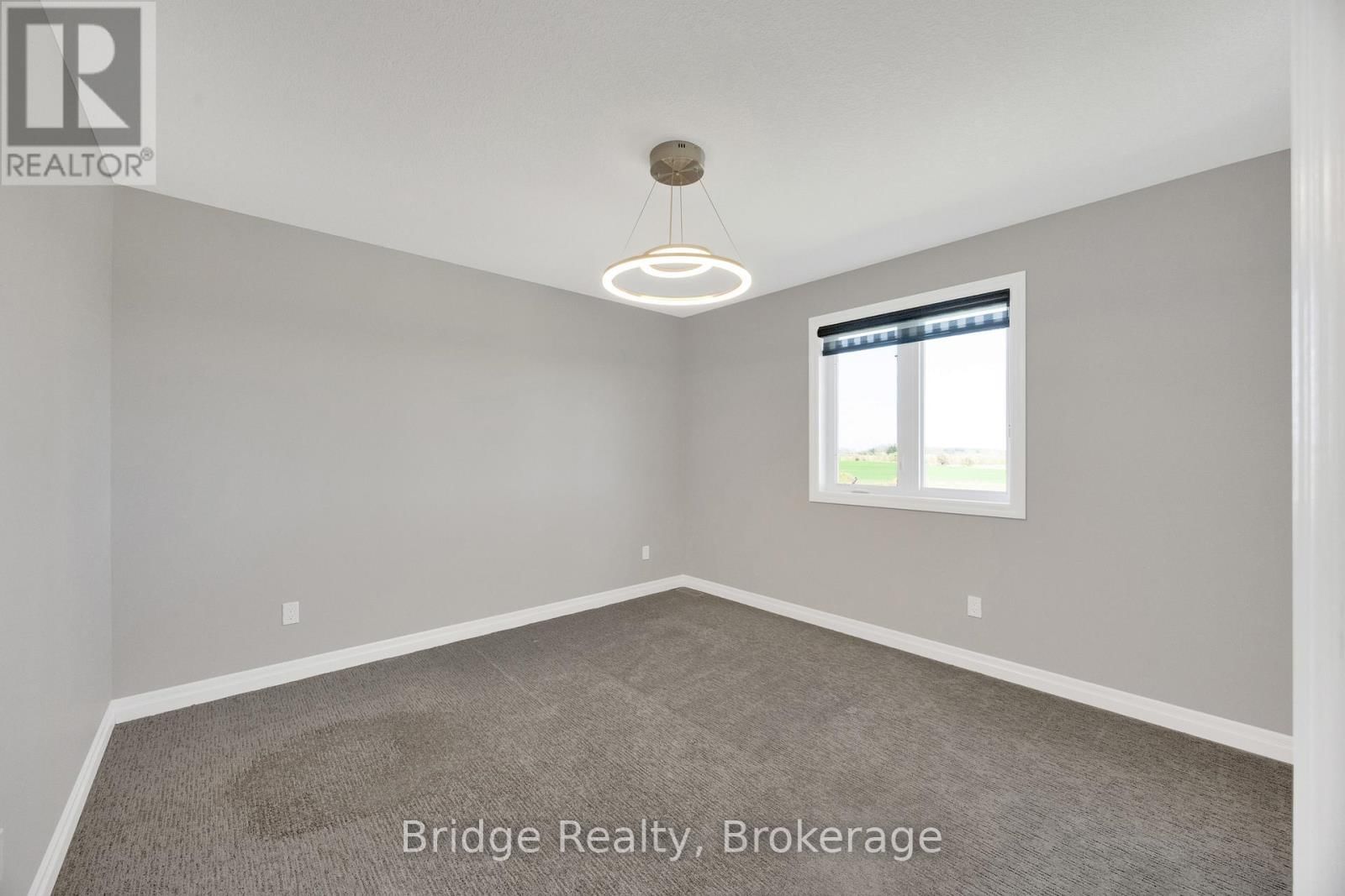 1060 ALBERNI ROAD Image 32