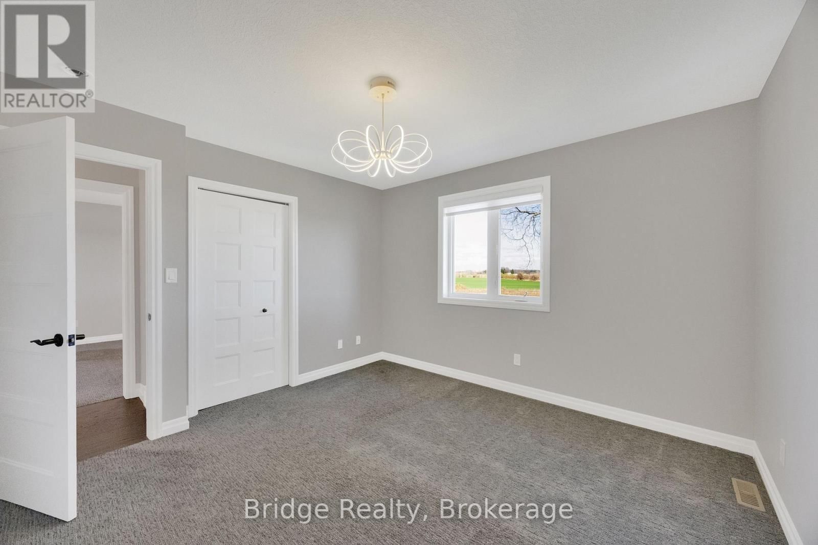 1060 ALBERNI ROAD Image 35