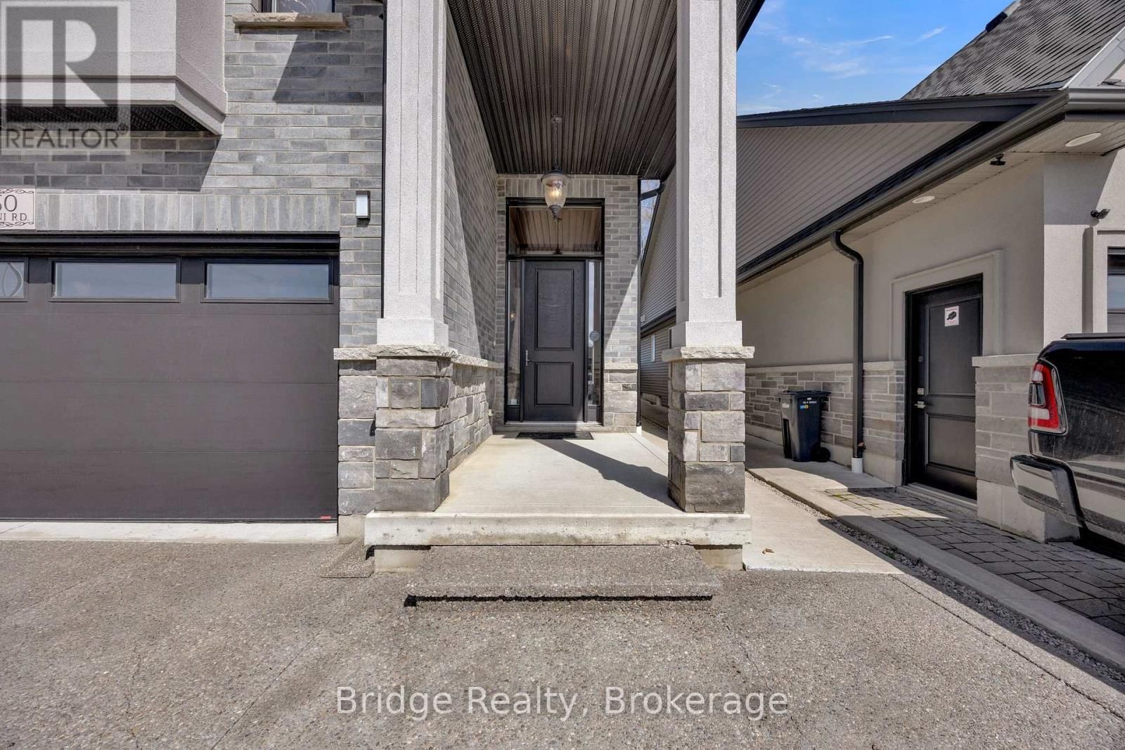 1060 ALBERNI ROAD Image 5