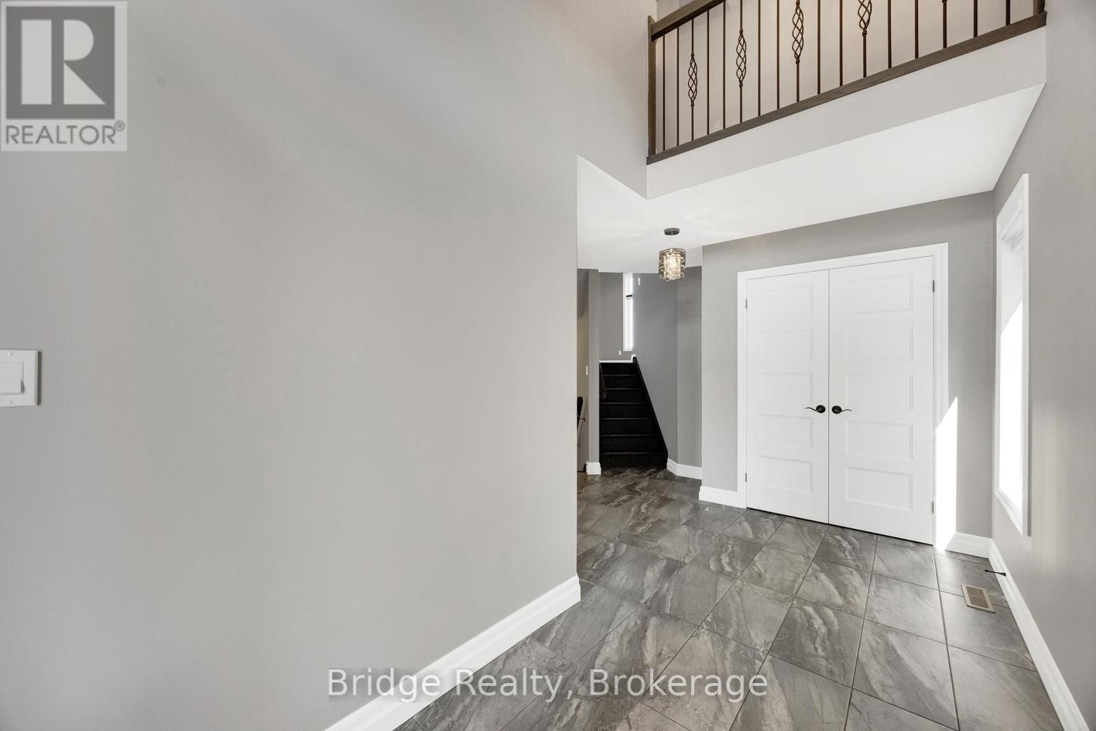 1060 ALBERNI ROAD Image 7