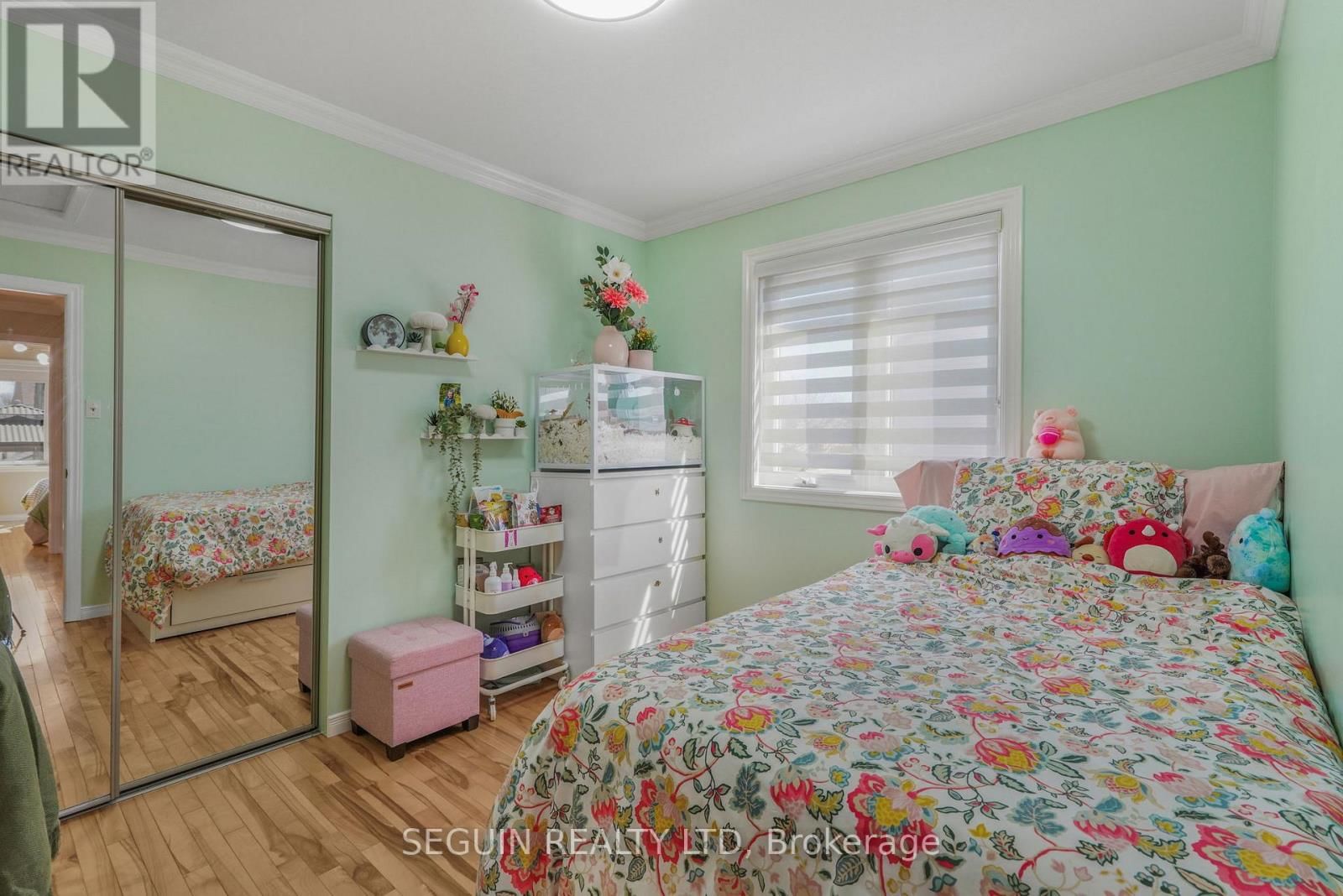 77 RICHARD STREET Image 20