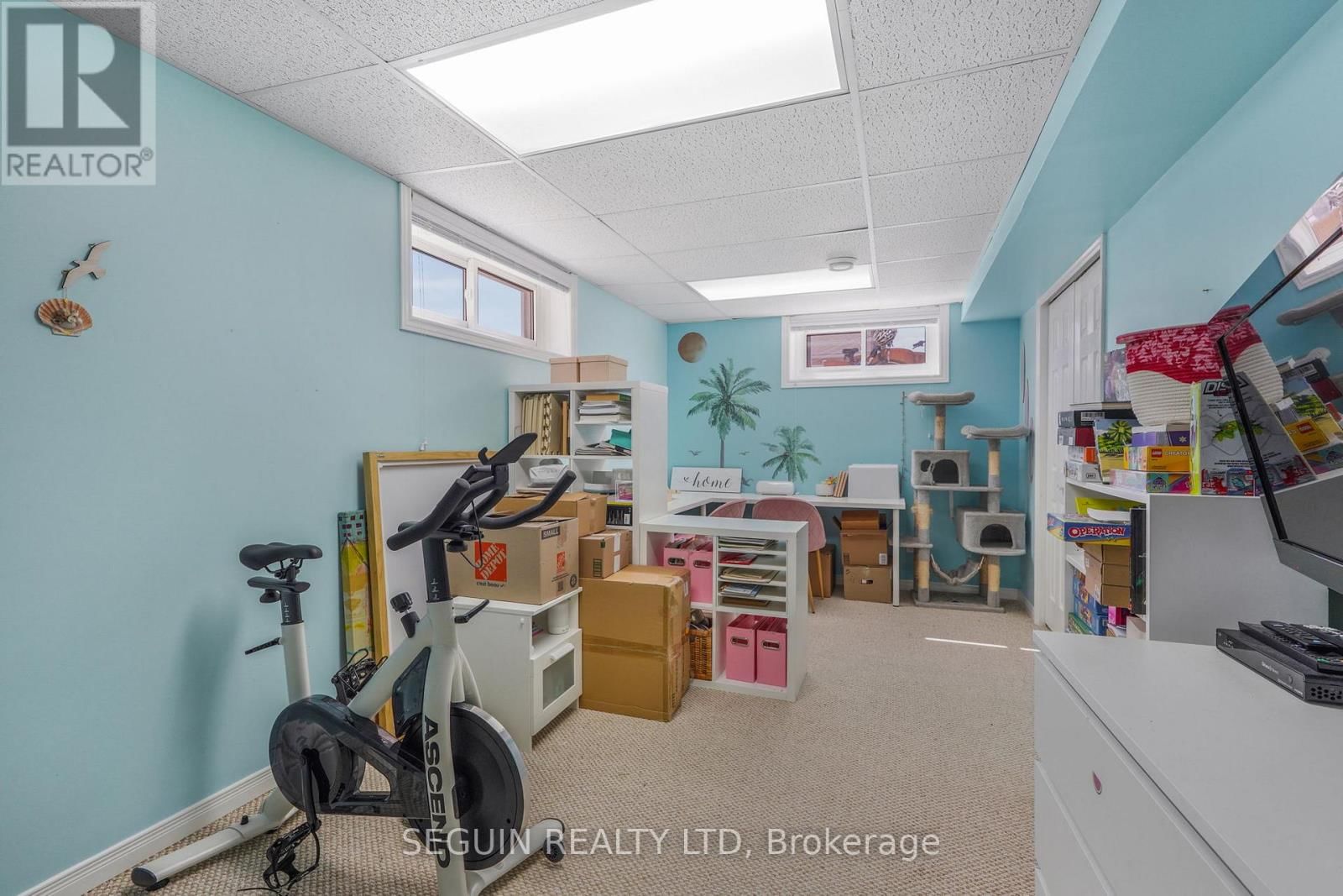 77 RICHARD STREET Image 25