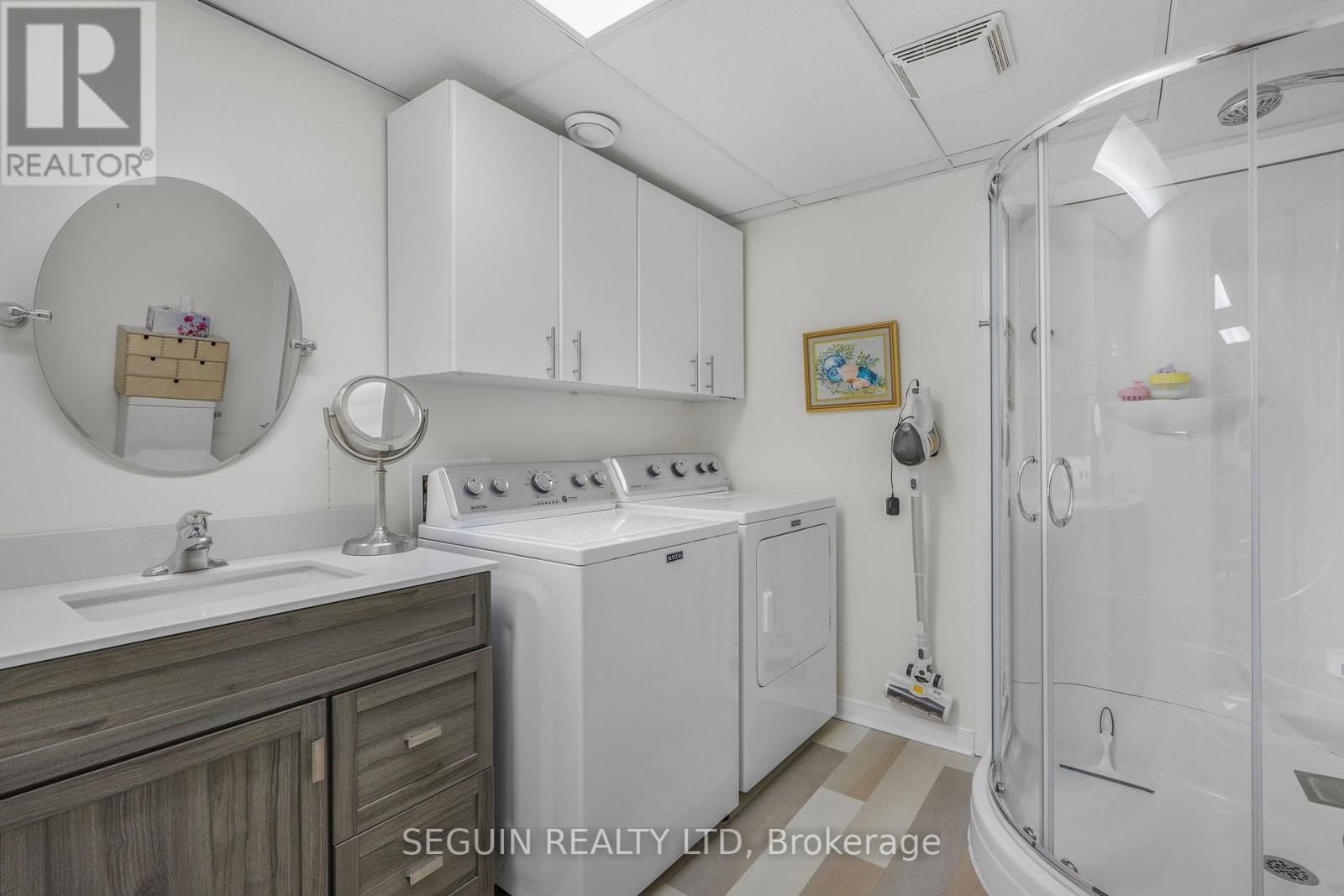 77 RICHARD STREET Image 26