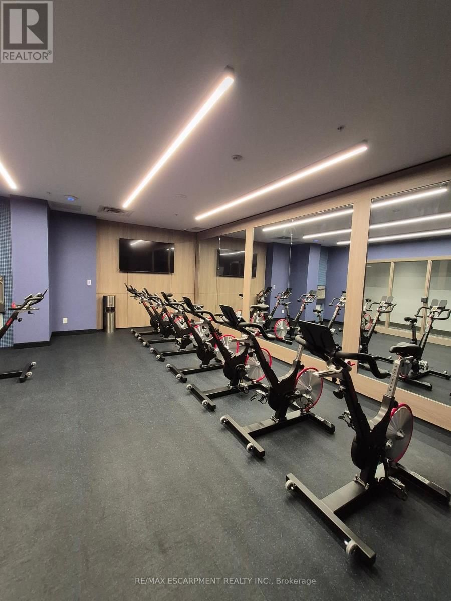 818 - 75 JAMES STREET SOUTH Image 32