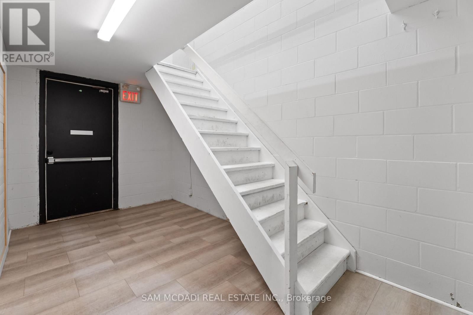 1 - 295 ALMA STREET Image 25