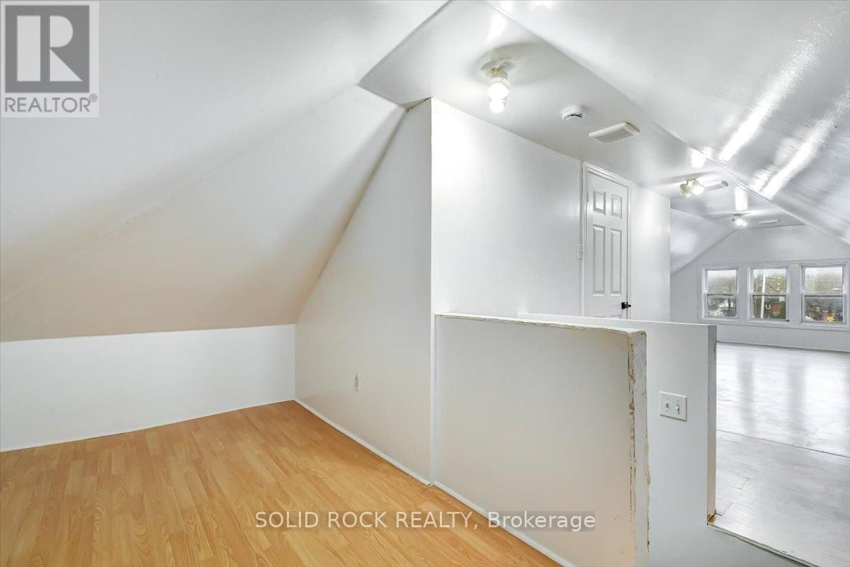 513 ROMAINE STREET Image 26