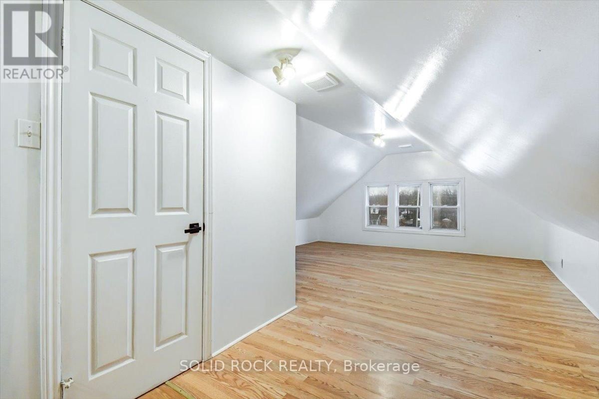 513 ROMAINE STREET Image 27