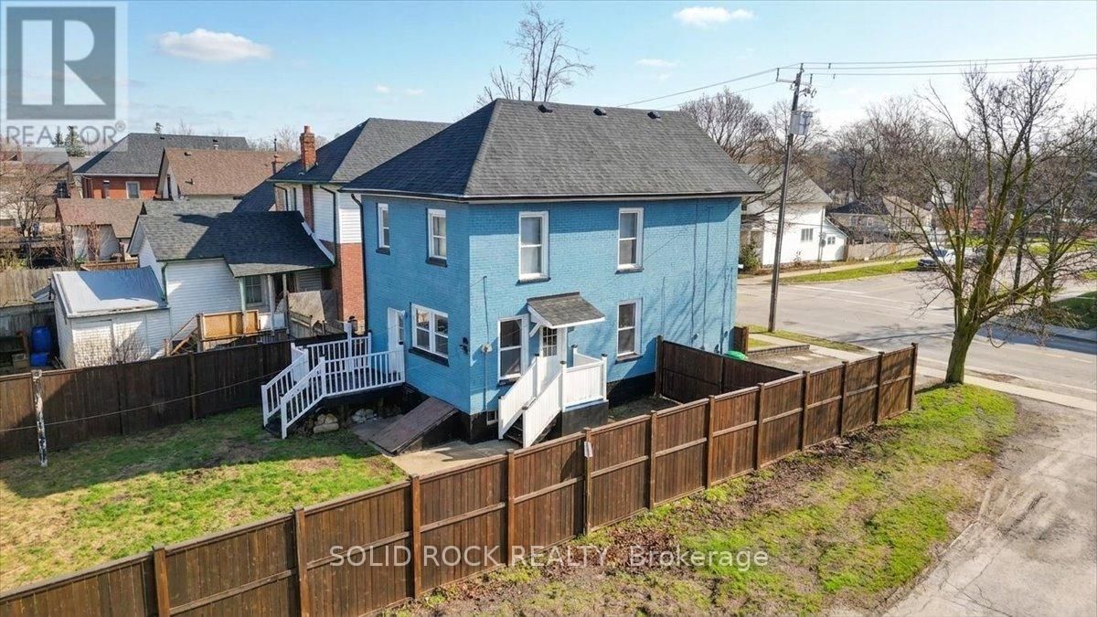 513 ROMAINE STREET Image 32